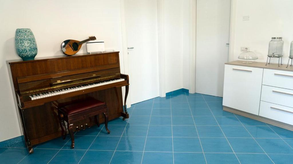 Music House Palinuro Bed & Breakfast Exterior photo