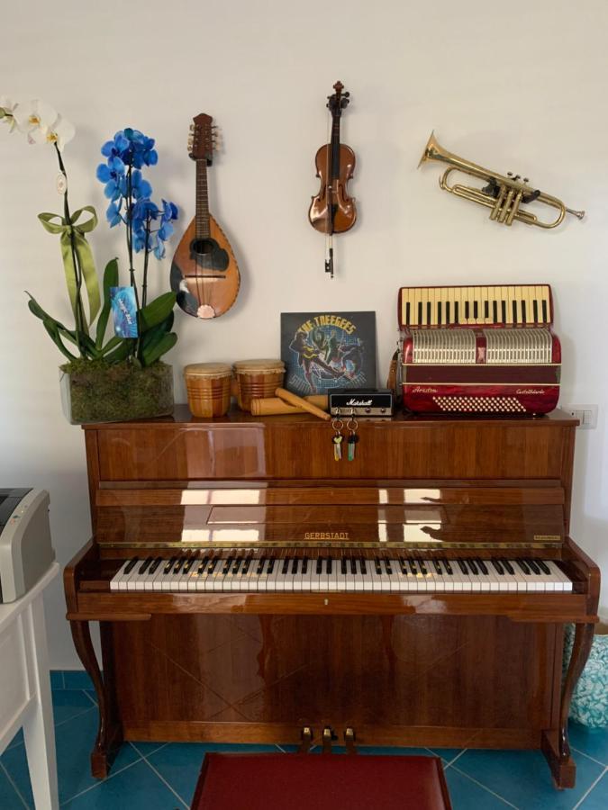 Music House Palinuro Bed & Breakfast Exterior photo